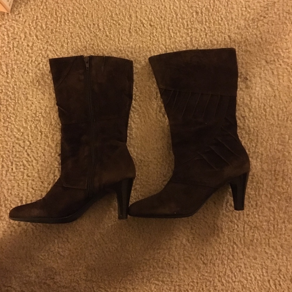 Sz 8 brown Antonio Melani Boots